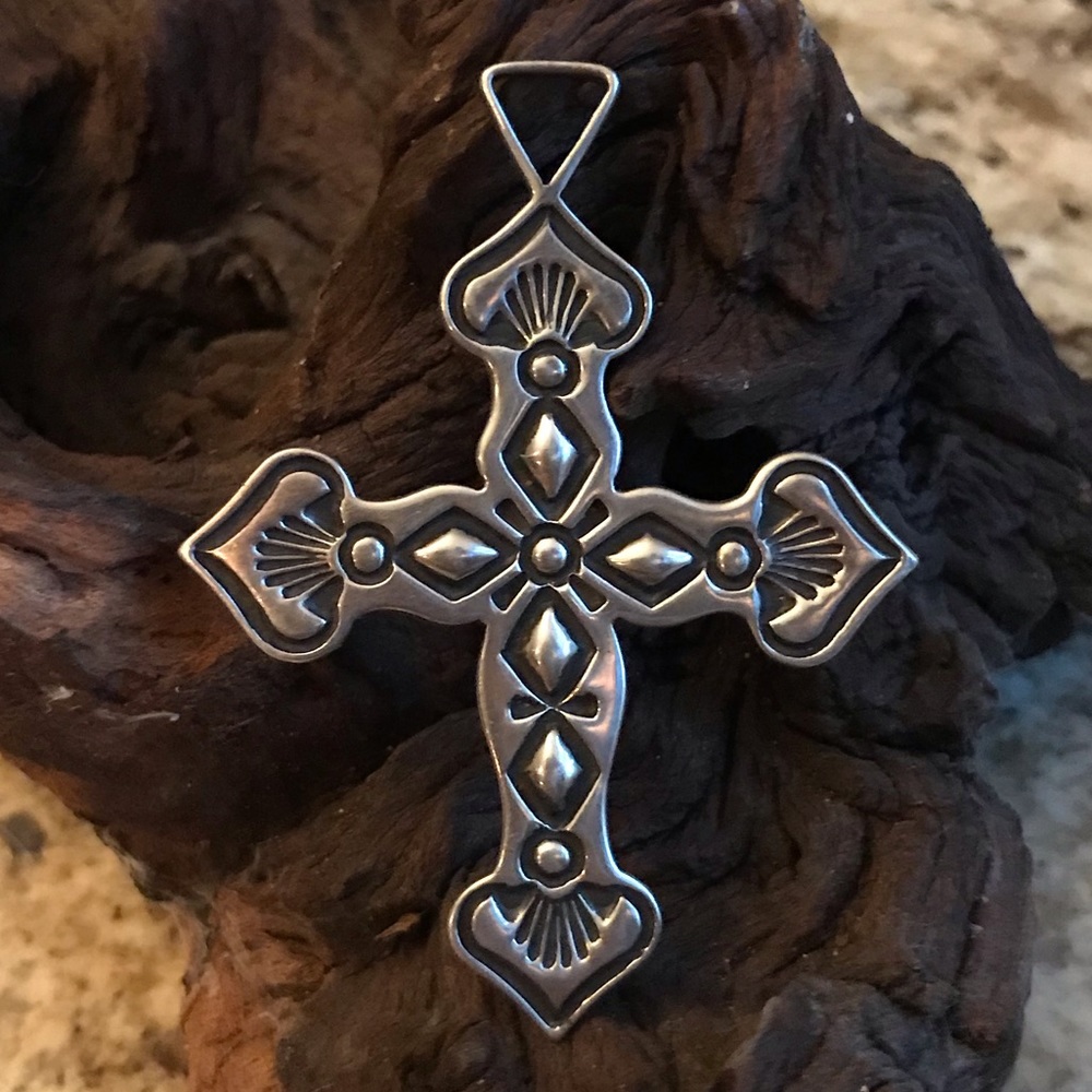 Navajo Designer PTG Large Sterling Cross - Picture 3 of 7
